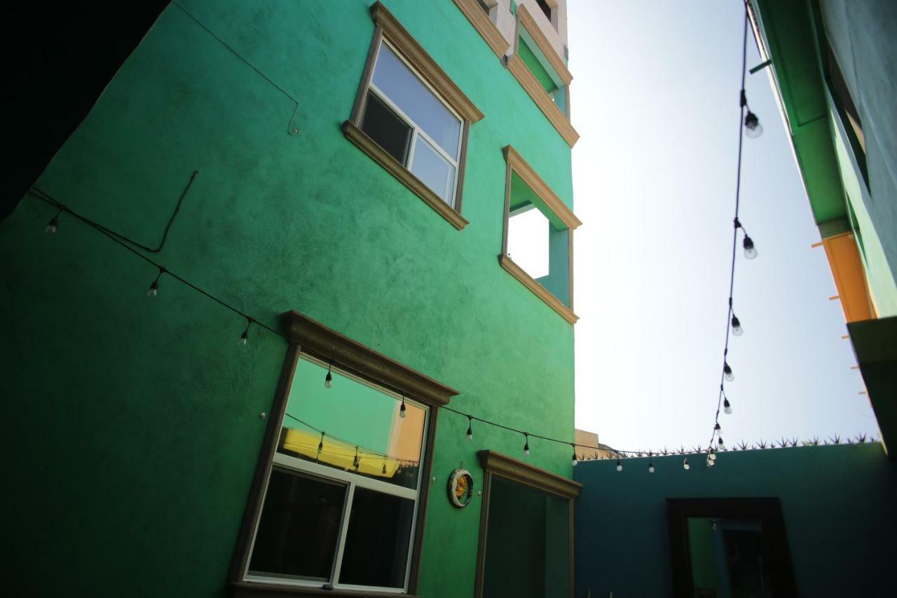 Trojan House Lägenhet Ensenada Exteriör bild